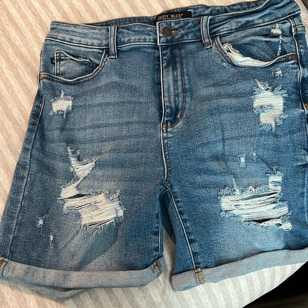 Judy blue shorts